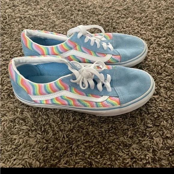 Vans | Shoes | Vans Wavy Rainbow Shoes Big Kids 65 Womens 8  display picture 3